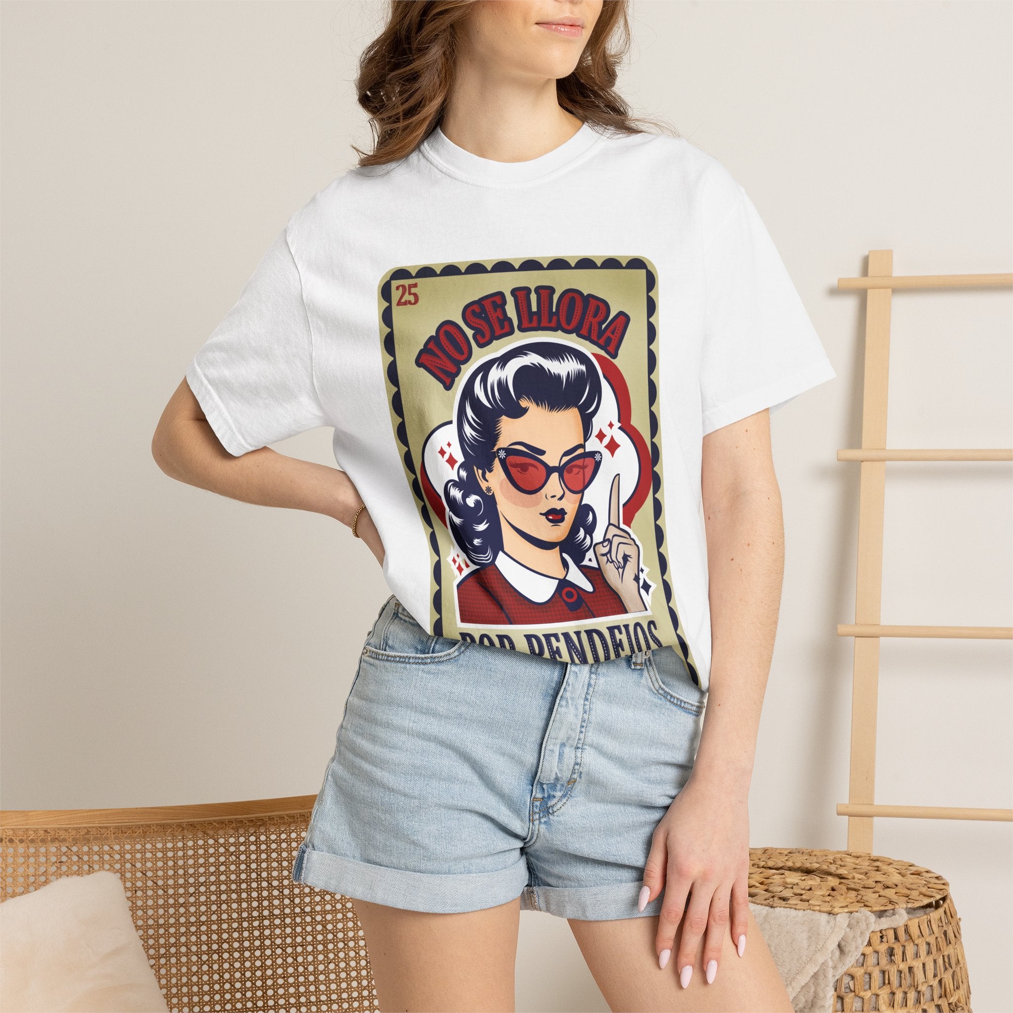 No Se Llora Por Pendejos T-Shirt Retro Pin-Up Graphic Tee