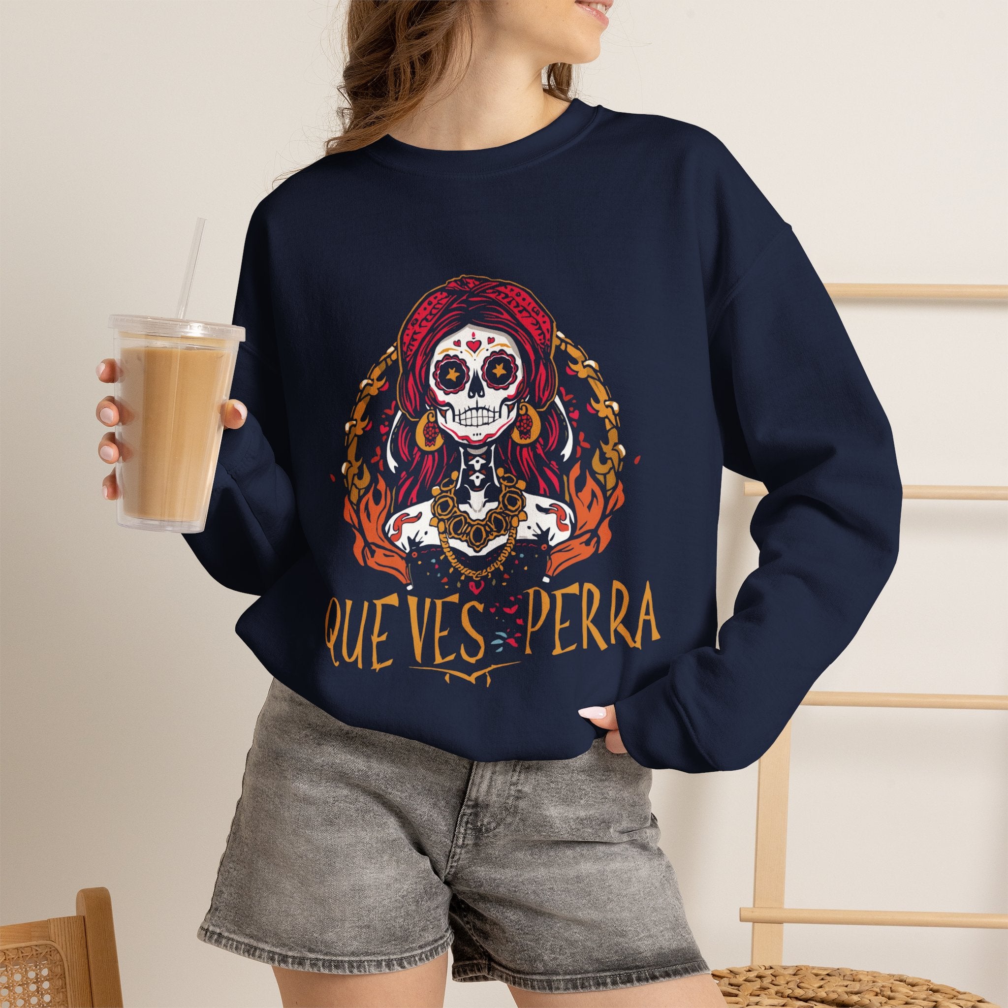 Que Ves Perra crewneck lifestyle - funny Latina dog lover Spanish phrase sweatshirt gift